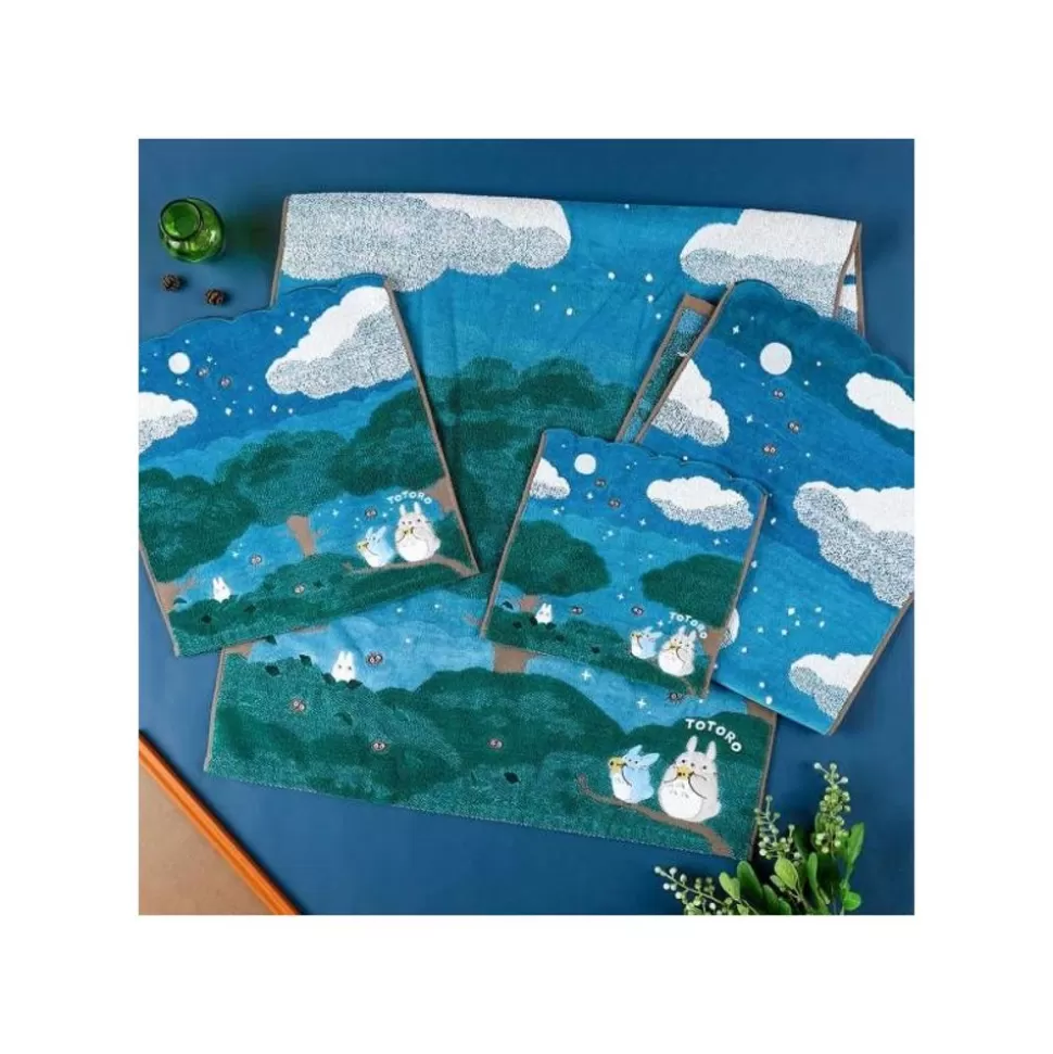 Maison Ghibli Bath Towel Under The Moon 60 X 120 Cm - My Neighbor Totoro- Household Linen