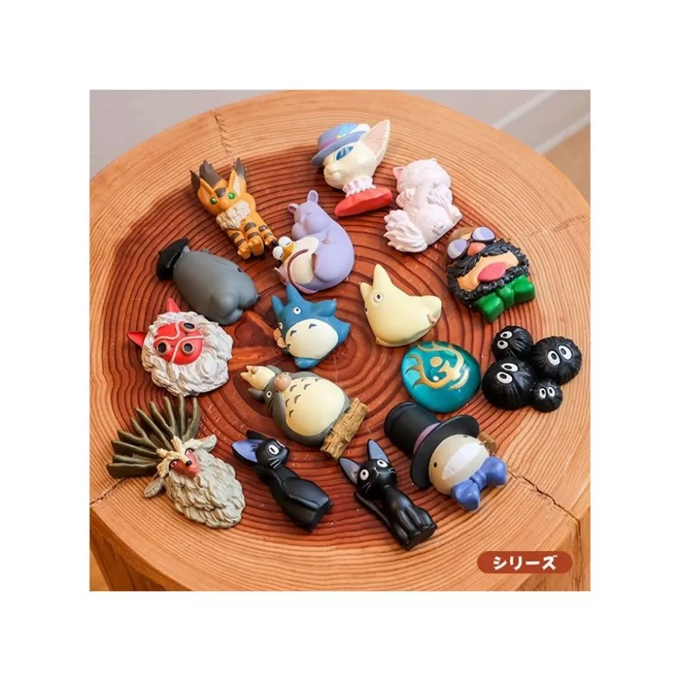Maison Ghibli Character Magnet Big Totoro Walking Away - My Neighbor Totoro- Magnets