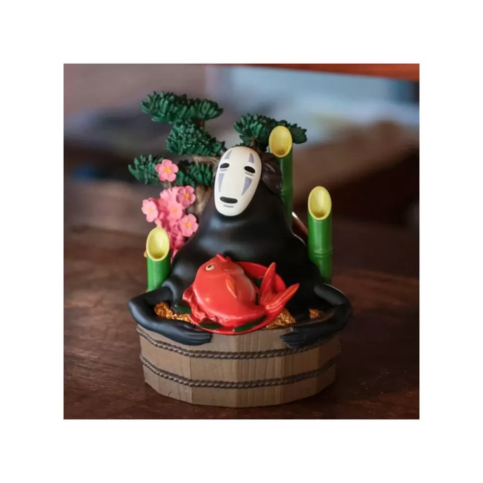 Maison Ghibli Diorama No Face Golden Bucket & Bamboos - Spirited Away- Decoration