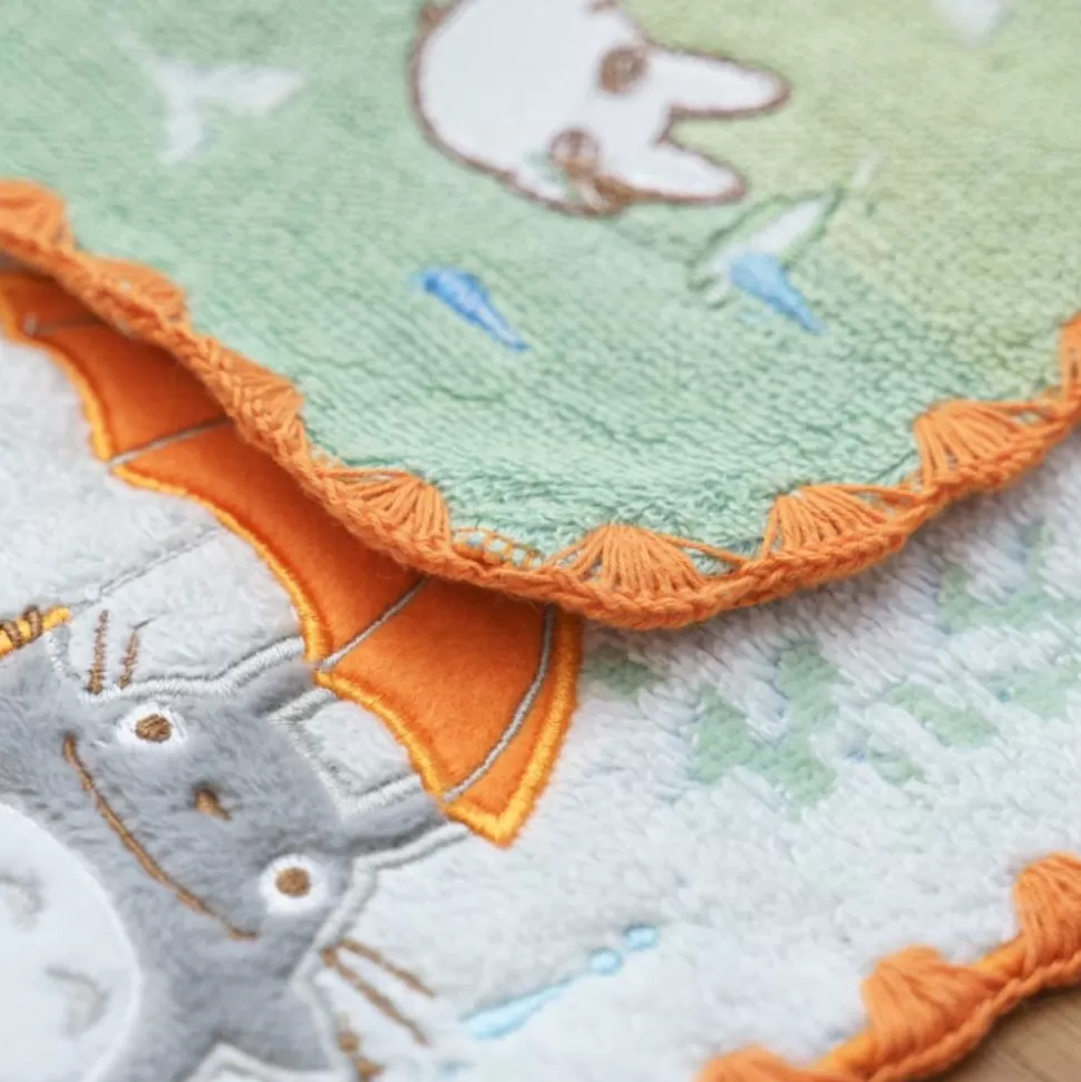 Maison Ghibli Mini Towel Under The Rain 25X25 Cm - My Neighbor Totoro- Household Linen