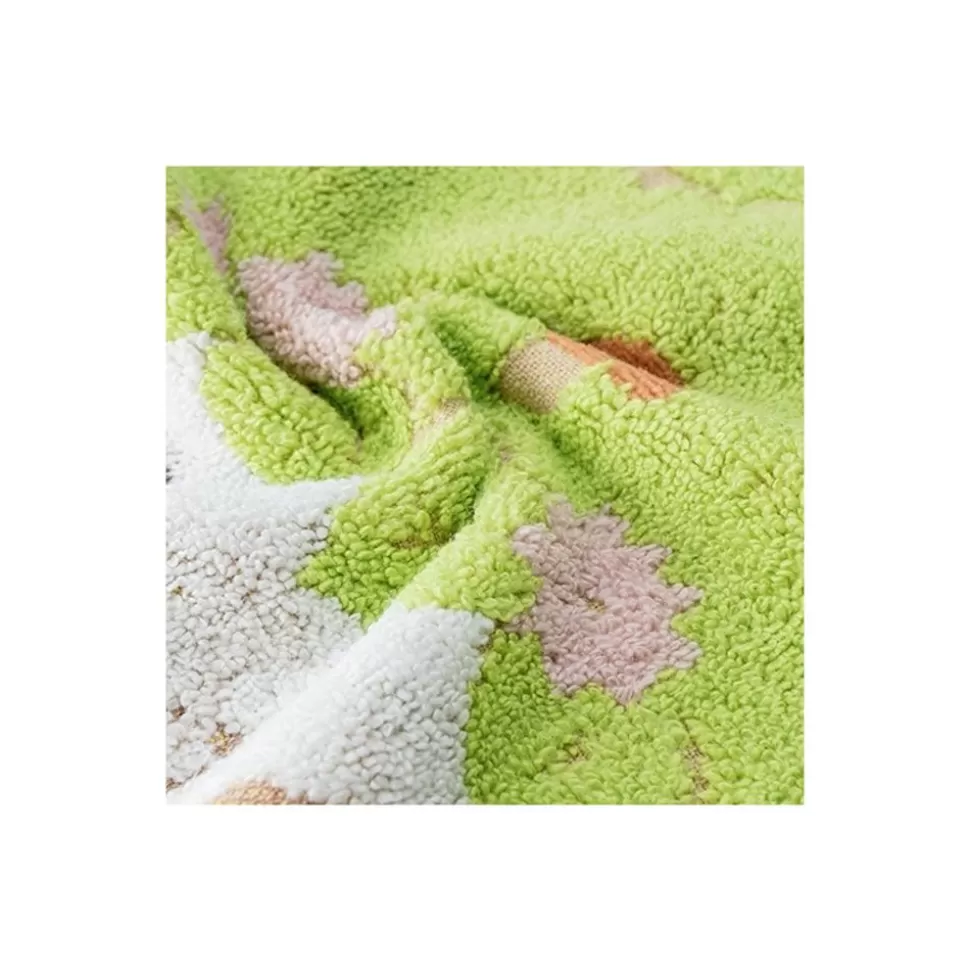 Maison Ghibli Towel Catbus On It'S Way 34X80 Cm - My Neighbor Totoro- Household Linen