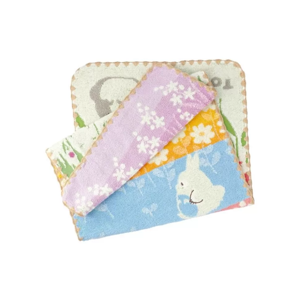 Maison Ghibli Towel Totoro Wild Flowers 34X80 Cm - My Neighbor Totoro- Household Linen